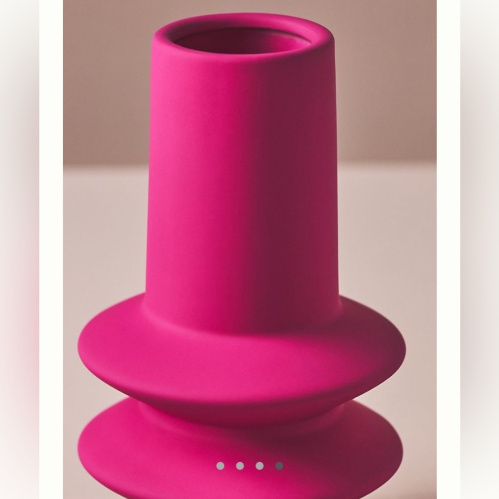 Anthropologie Matte Pink Stoneware Vase NWT - Picture 3 of 9